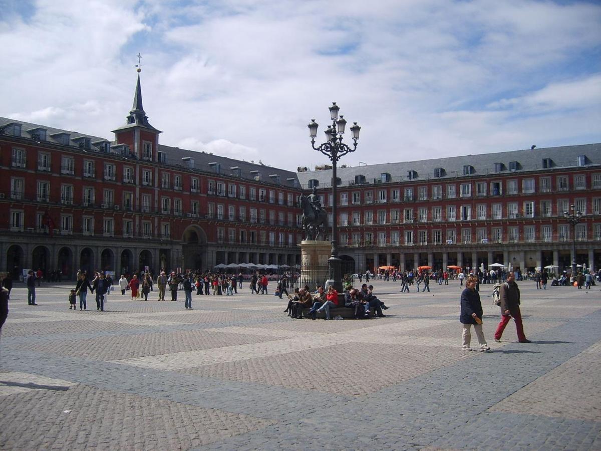 Mayor Sol Apartments Madrid Exterior photo